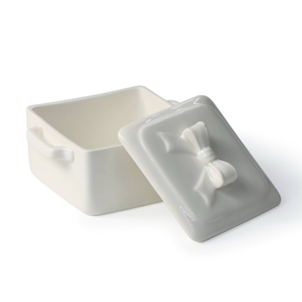 🎀 Ceramic Bakeware White - Bullseye's Playground NWT